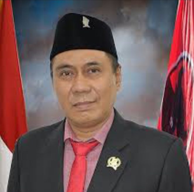 
					H. Eri Suhaeri, Sosok Politisi PDI Perjuangan yang Dekat dengan Rakyat: Merintis Karier dari Bawah hingga Tiga Periode di DPRD Banten