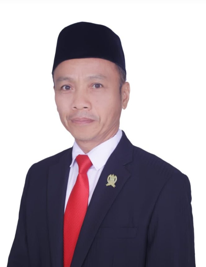 
					Anggota DPRD Pandeglang H. Hasanudin Ditugaskan Bacakan Teks Proklamasi pada HUT ke-81 RI
